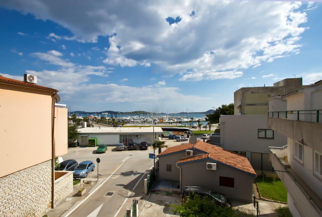 Apartment Center Marija Vodice Exterior foto